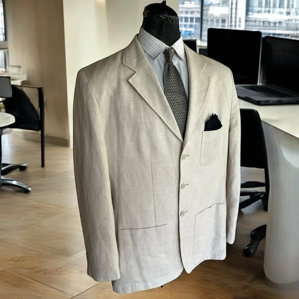 Structure Cream Sport Coat with Refined Tailoring☑️